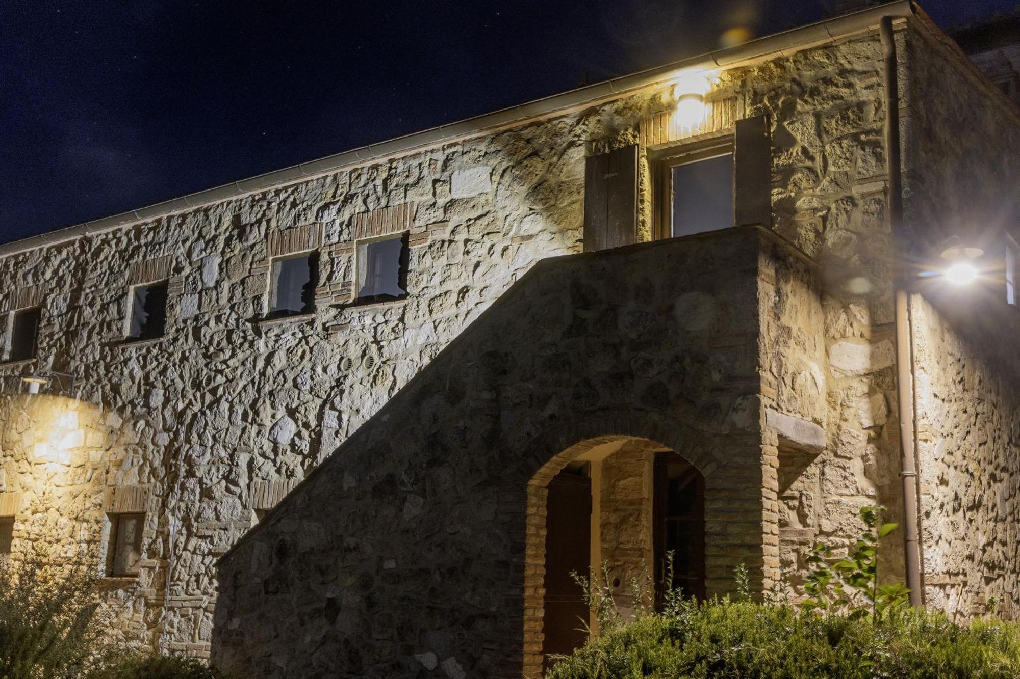 Relax Palazzo Monaci Apartment Asciano Exterior foto